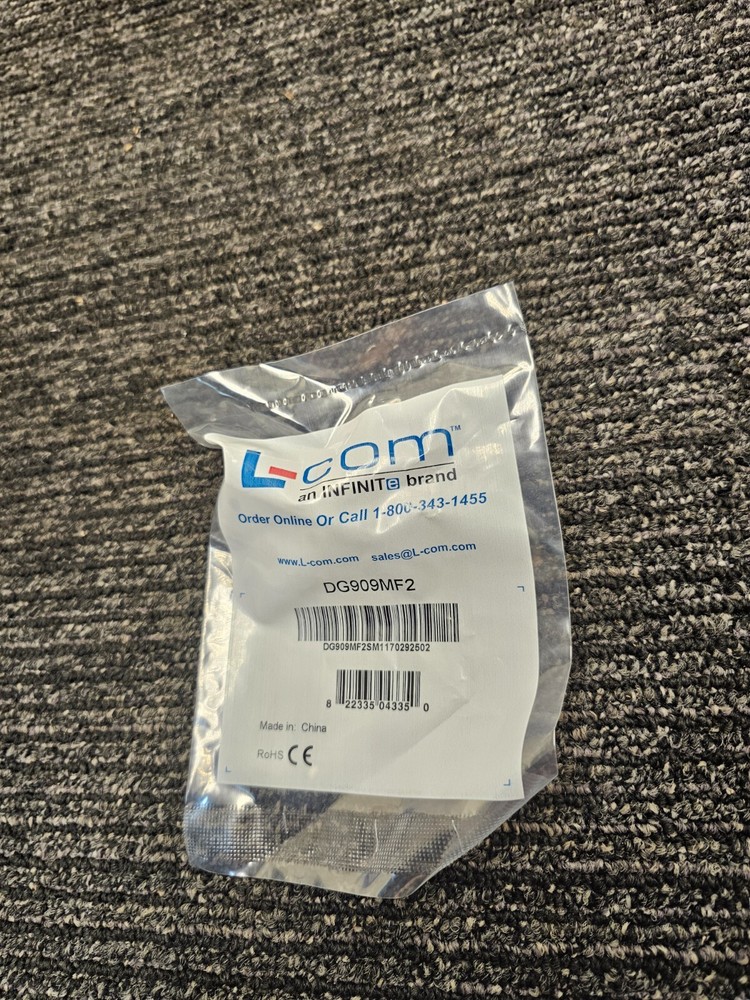 Lcom DG909MF2 Low Profile Right Angle Adapter DB9 Male to Female Cable Exit 2