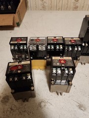 LOT OF 8 ALLEN BRADLEY 700-P400A1 /B RELAY 10A 600VAC 700-P200A1 Bulletin 700P