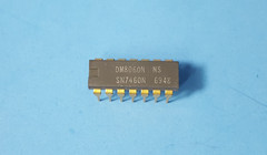 ONE Pc – IC AND/NAND GATE, SN7460N, DM8060N, National Semi, PDIP14, Gold
