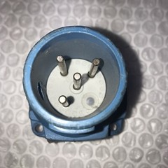 * Preowned Meltric Inlet Plug 63-18043 20A 408VAC DSN20 #