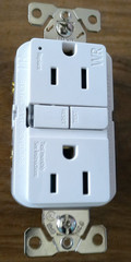 New EATON TWRGF15W Tamper & Weather Resistant Slim White GFCI Receptacle