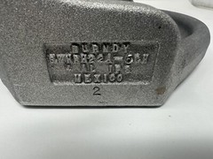 Burndy SWHRH22A-5CH Welded Cast Aluminum Rigid/Slip Fit Bus Support with 5″ Bolt