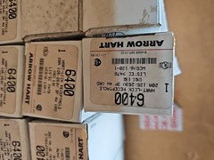 Lot 23 6400, ARROW HART, HART LOCK, SINGLE RECEPTACLE 125/250v Crouse WIRED 20A.
