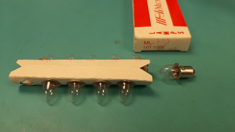 ML-PR-3 (PR3-USA) – B-3-1/2 Glass; Miniature Flange Base