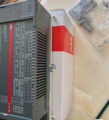 New ABB 07KT98 GJR5253100R0270 Temperature controller