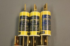 LOT OF SIX BUSS LOW-PEAK DUAL ELEMENT TIME DELAY FUSE LPJ-100SP