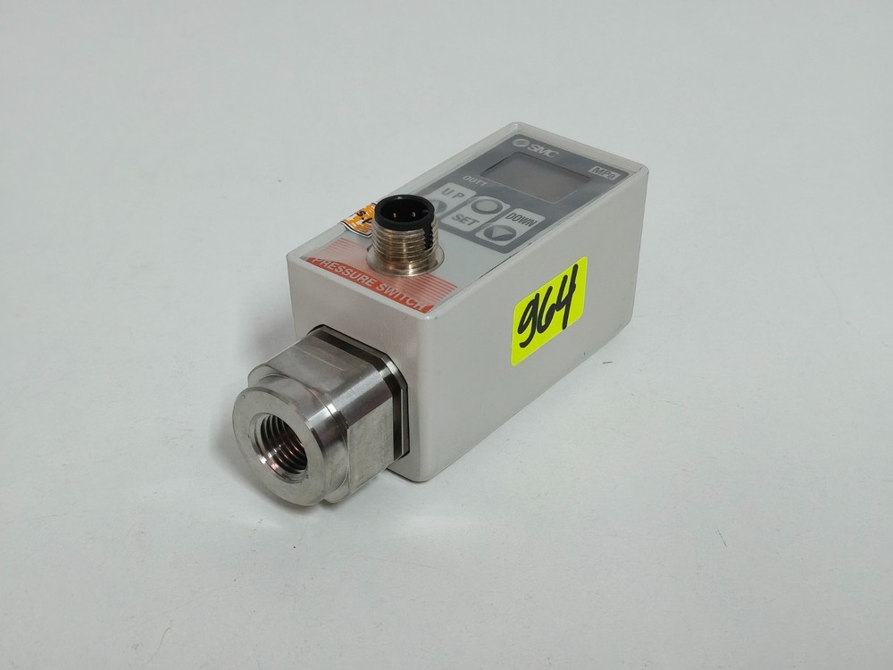 SMC ISE75H-02-65-M ISE75H0265M Pressure Switch 12-24VDC 30 Days Warranty!