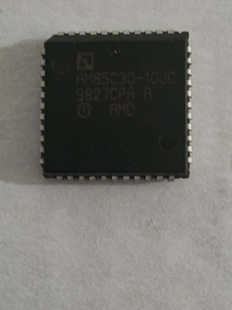 Lot of 18 pieces AMD AM85C30-10JC (BRAND NEW)