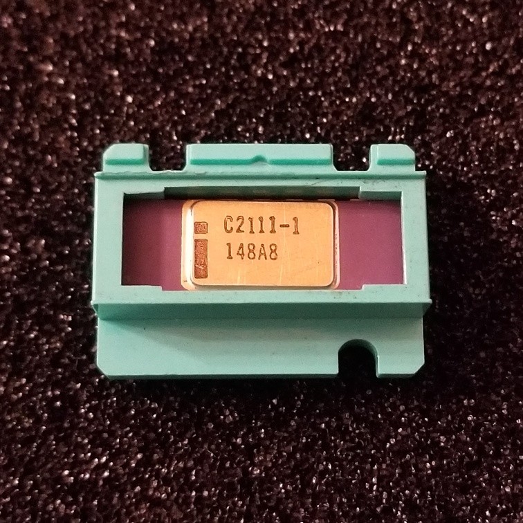Intel C2111-1 Static Ram, ceramic gold never used in carrier 1976 date code Rare