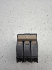 NIB – Eaton – CH330 – Standard Circuit Breaker, 240 Vac, 30 A, 10 Kaic, 3 Poles