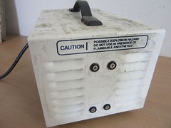 CUDA Universal dual quartz halogen fiber optic light source M2-150