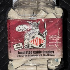Viking Insulated Cable Staples 175 Count New Old Stock Made In USA