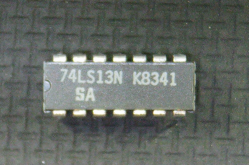 SN74LS13N DIP-14 DUAL GATE/HEX INVERTER Chip NOS