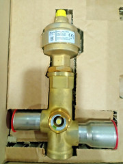 1PC Danfoss ETS 100 034G0501 Electric expansion valve- Brand NEW
