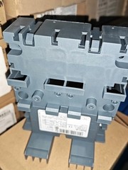 1PCS NEW 3RV2917-4A 3-Phase Busbar SIEMENS