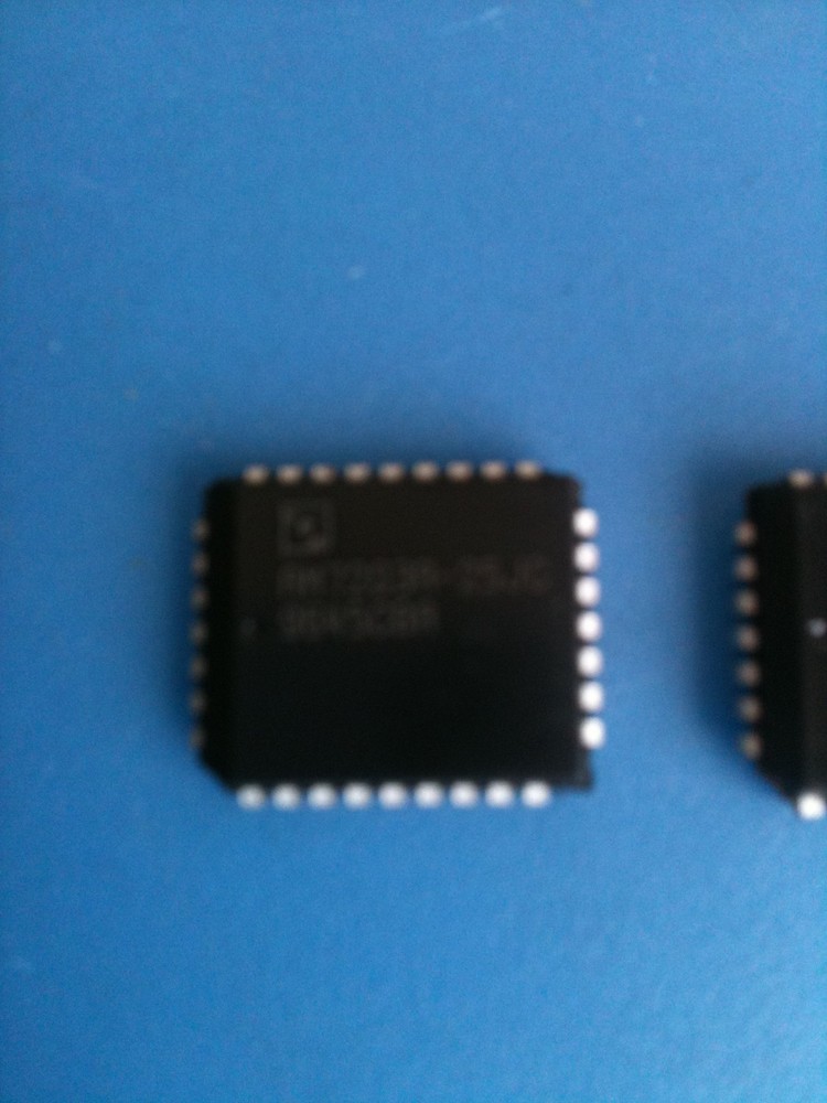 AM7203A-25JC AMD FIFO Mem Async Dual Depth/Width Uni-Dir 2K x 9 32-Pin PLCC