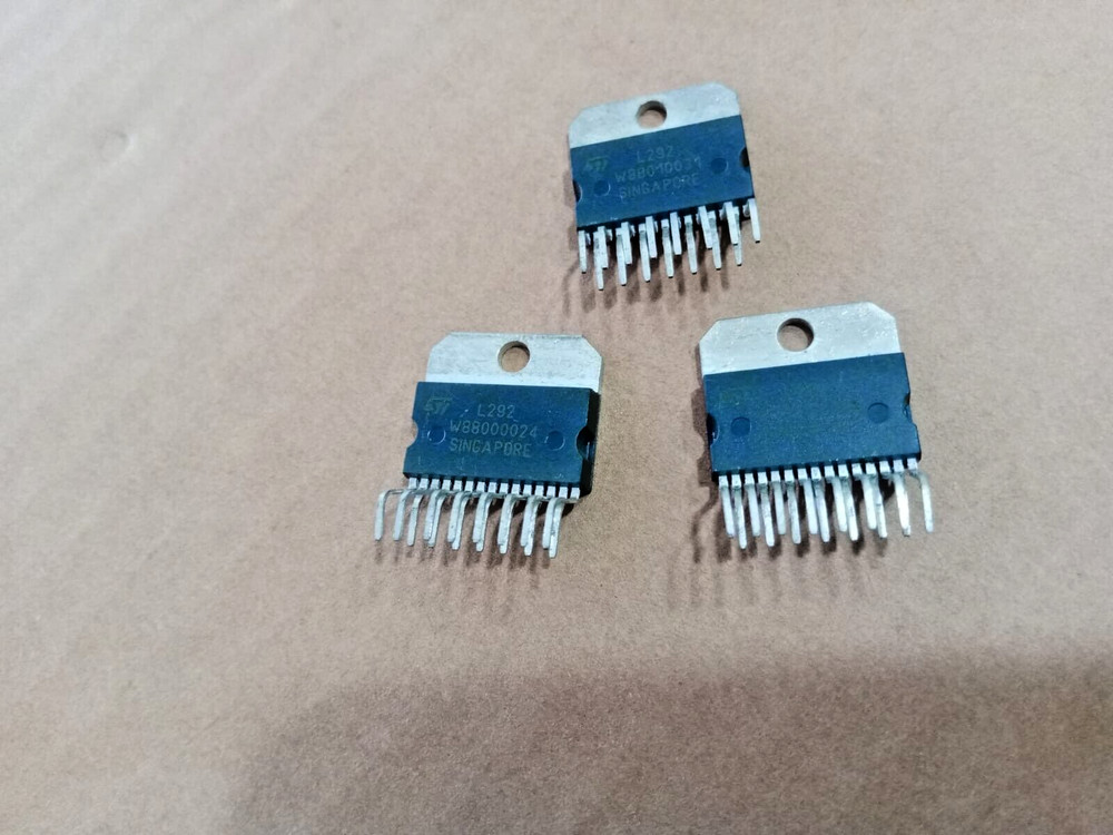 13PCS LOT-STMicroelectronics L292 Monolithic LSI circuit in 15-lead Multiwatt