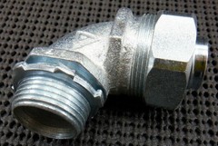 Appleton ST-9075 Liquidtight ¾” Flexible Connector 90° Mall Iron – Lot of 9