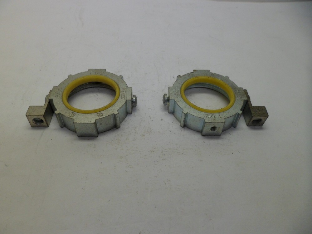 RACO 1-1/2″ CONDUIT GROUNDING CONNECTOR NUT W/ LUG YELLOW LOT OF 2 FITTINGS NOS