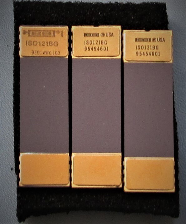 Burr-Brown ISO121BG Isolation Amplifier. 3500Vrms isolation barrier 40 pin CDip