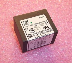 QTY (3) 1EDP CORCOM/ TYCO F7687 PC BOARD MOUNTABLE RFI/ EMI FILTERS 6609065-1