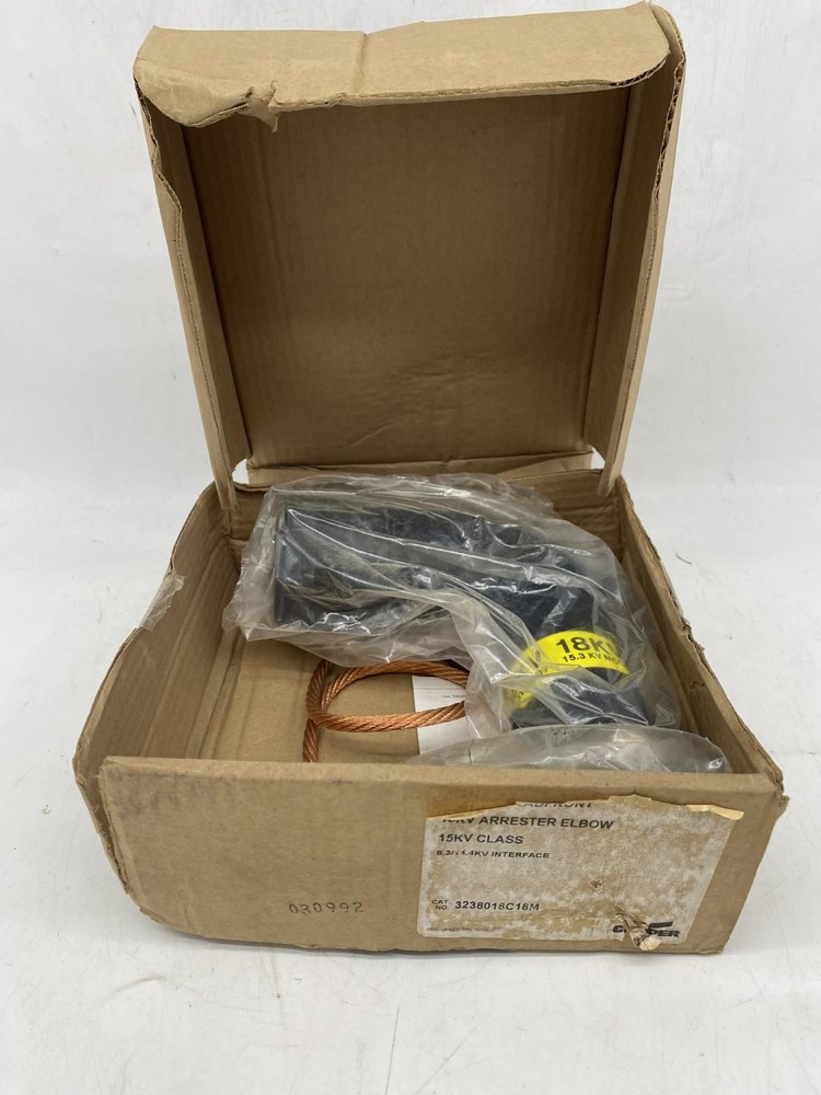 Eaton Cooper M.O.V.E 18kV Arrester Elbow 15.3 MCOV 3238018C18M (New Old Stock)