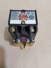ALLEN-BRADLEY 700-P200A1 Control Relay 120V Coil BULLETIN 700 TYPE-P