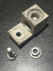ILSCO TA350-S Terminal Lug CU-AL 350MCM-6 w/ Bolt, Nut & Washer (A)