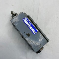 Bernstein Limit Switch – IP65 Rated – 10A 500V – Schaltkontakte ✅