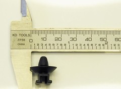 500pcs Hellerman 151-00194  Connector Clip Hole Dia. 7.0X12.0mm; Panel 0.8-2.0m