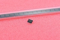 49 Vishay / Siliconix Analog Switch IC SMD/SMT DG9431DY 1 Channel 30 Ohms