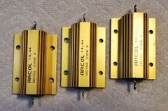 SET of 3: Power Resistor 330 ohm, 100W (ARCOL HS100 330R)