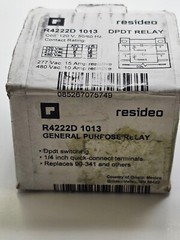 RESIDEO 120 V General Purpose Relay w/ DPDT Switching R4222D 1013