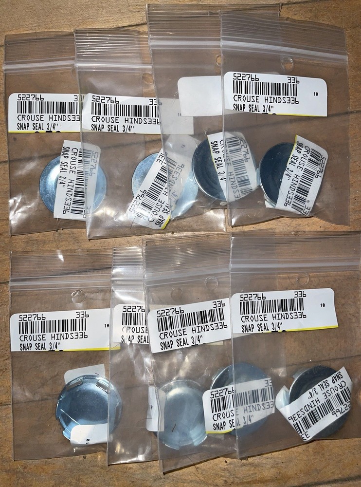 3/4” Crouse Hinds 336 Conduit, Steel, Snap-In, Knock Out Hole Seal 8pcs 522766