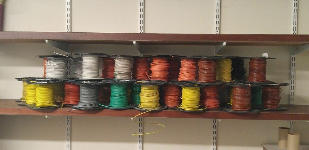 25 – 100 ft 12AWG 600v THHN stranded copper mach. tool / bldg wire — 12 colors
