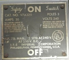 I-T-E V7A3211 – SAFETY SWITCH / TWIN PANELBOARD SWITCH – 240V, 30A, 3-POLE
