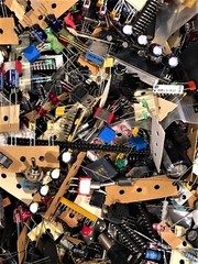 1/2 POUND LOT ELECTRONIC COMPONENT PARTS LARGE SELECTION of TINKER DIY NEW PARTS