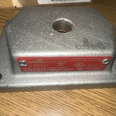 Cooper Crouse-Hinds DS441 Single Device Control Station Cover