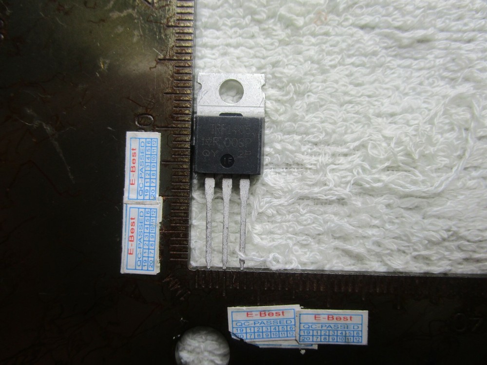 5pcs 1RF1405 IRFI405 IRF14O5 IRF140S IRF1405 IRF1405PBF TO220-3 Transistor