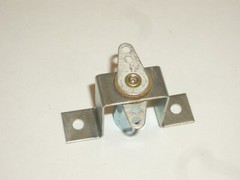 AERONAUTICAL ELEC SPC21726 INCANDESCENT LAMP BULB E9 BAYONET BASE SOCKET HOLDER