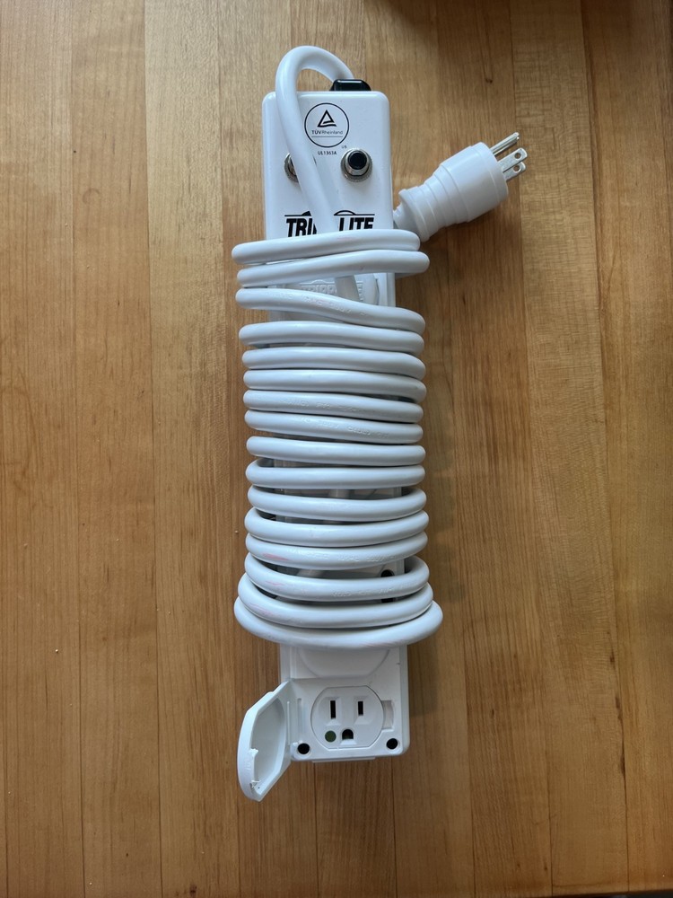 Tripp Lite Hospital Grade Surge Protector PS-615-HG-OEM. 6 outlets, 15′ cord