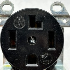 Arrow Hart 5744N, 30A,125V/250V, 14-30R RECEPTALCE FLUSH MOUNT ⭐