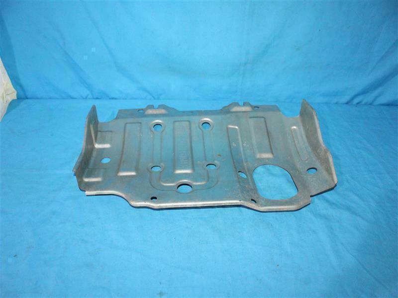 Ford UR61 38812 A UR6138812A Cover B Under
