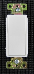 COOPER AHDECB315W 120/277V 15A 3 WAY WHITE SWITCH – LOT OF 2 / NEW NO BOX