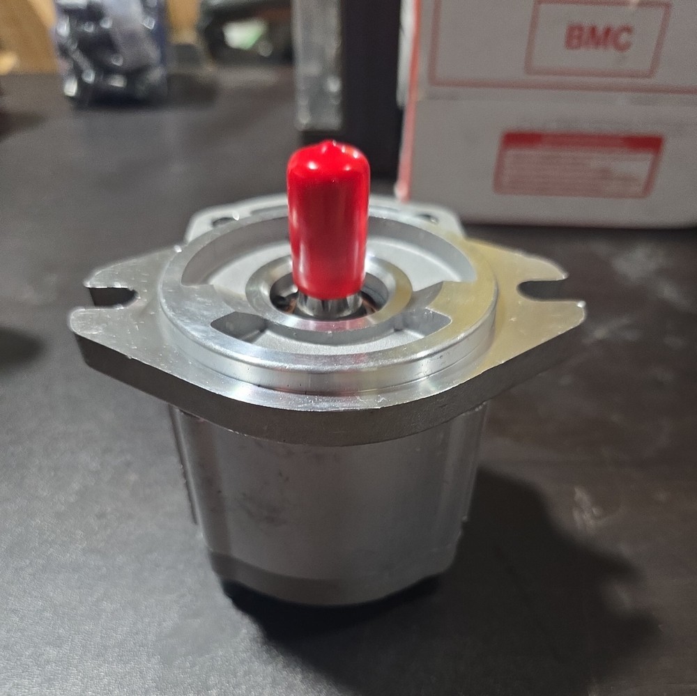 Hydraulic oil pump HGP-3A-F28R HGP-3A-F30R high pressure gear pump-