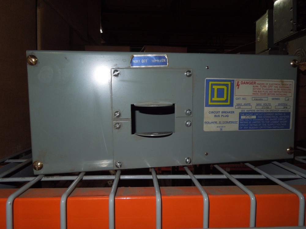 Sq D PIN-100-FA 100A 3ph 4W 480V Circuit Breaker Bus Plug Enclosure Only Surplus