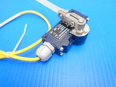 SCHMERSAL – M2H 302-11Y-M16-F10 – SAFETY LIMIT SWITCH – 230V 2.5A IP65 AC-15