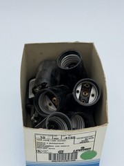 Leviton 4155 Turn Knob Lamp Socket 660W 250V Black Box Of 10 Mexico UL Listed