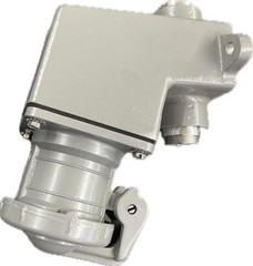 VR3034D3-S39 Killark 30A 3P4W Reverse Service Receptacle 1-Inch Back Box NEW