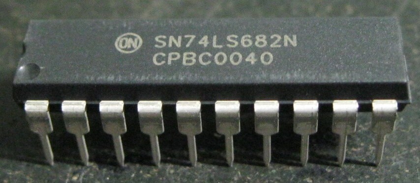 DN SN74LS682N Integrated Circuit 20 Pin